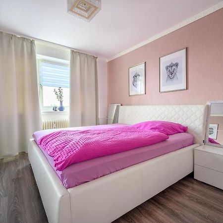 Anyroomdirect Private Apartments Near Hannover Exhibition Room Agency Zewnętrze zdjęcie