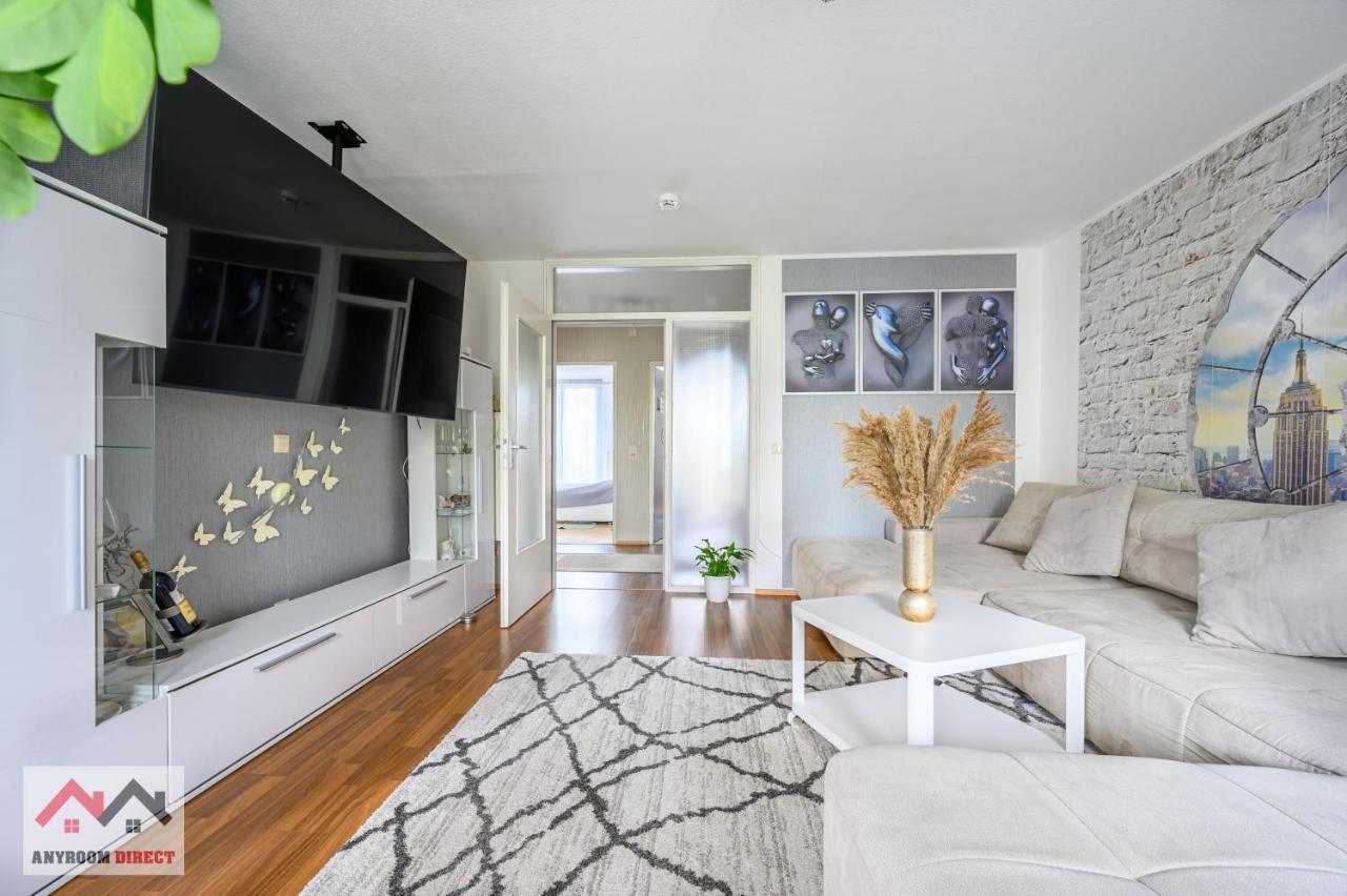 Anyroomdirect Private Apartments Near Hannover Exhibition Room Agency Zewnętrze zdjęcie